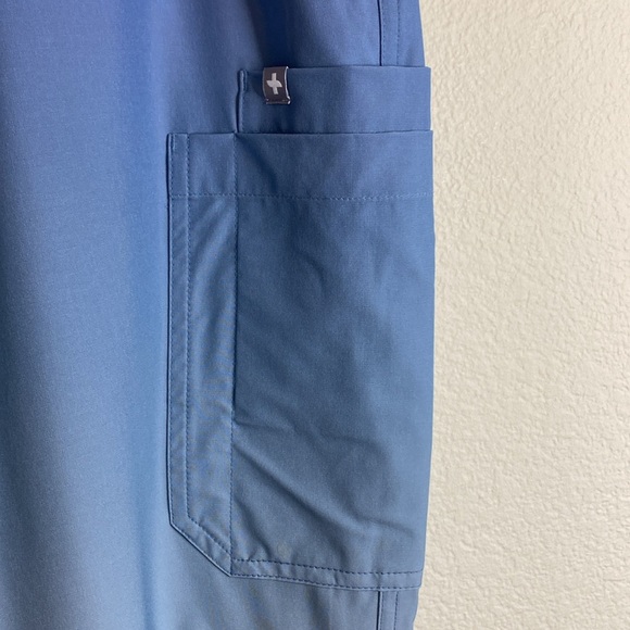 Figs technical pant ombré blue women’s large petit new with tags - Picture 4 of 10